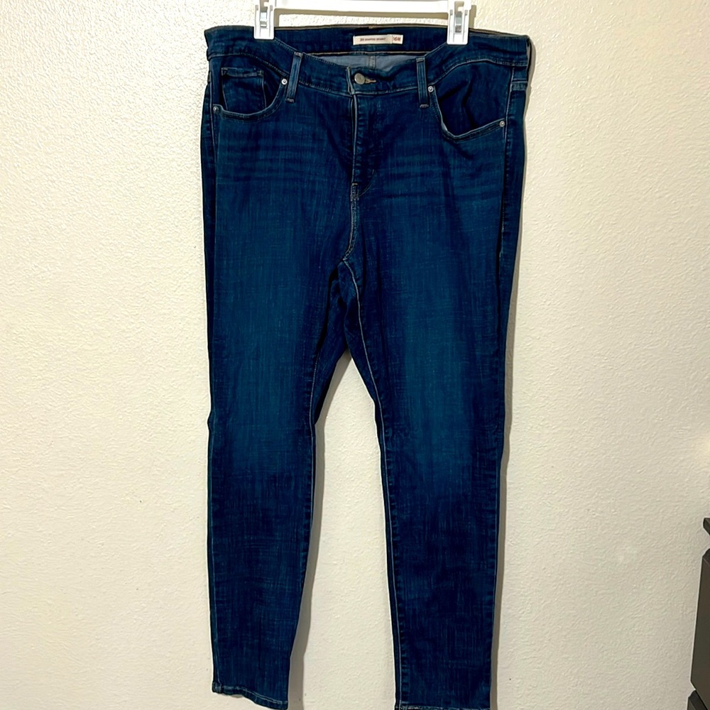 Women’s Levi 311 shaping skinny jeans
